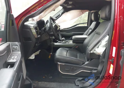 2024 Ford F-150 Lariat z USA, uszkodzony, nr VIN 1FTFW5L86RFA70717